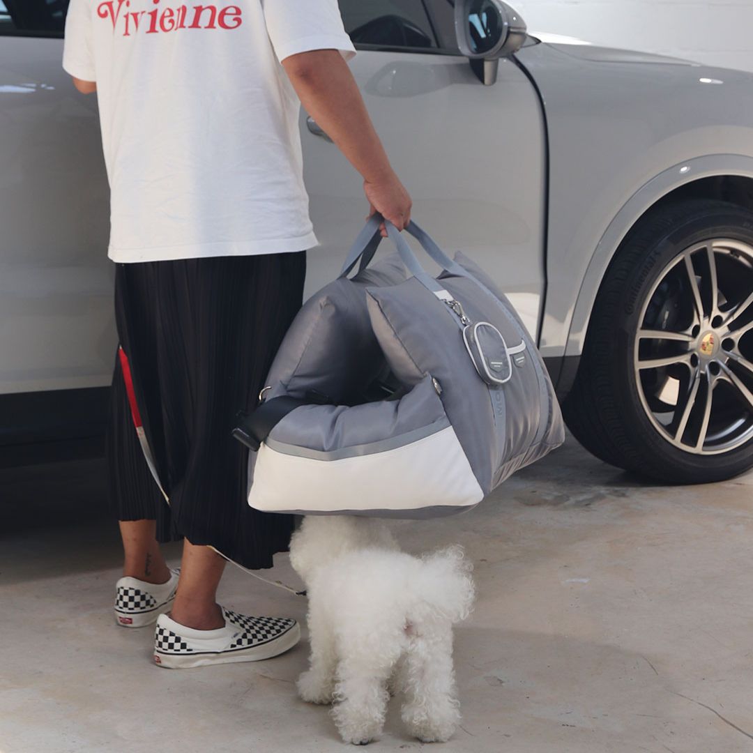 Luxury Dog Car Seat Cover - 11th Edition by Monchouchou