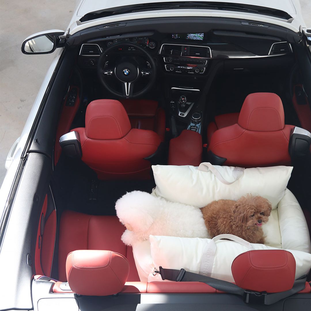Luxury Dog Car Seat Cover - 11th Edition by Monchouchou